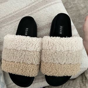 ROAM slides never worn